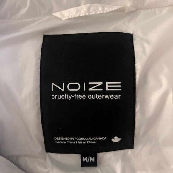 Noize Reo White Long Length Puffer Jacket size Medium (no hood) - Picture 3 of 3